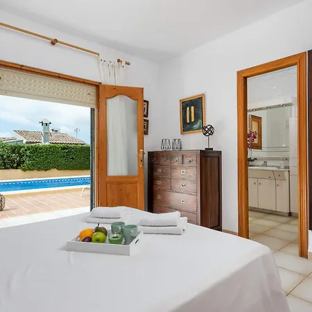 Escudero - Plusholidays